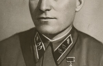 Петров Михаил Петрович
